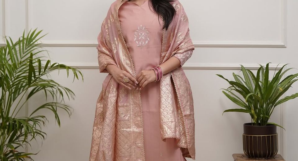 What Keeps It Put for Dupatta on One Shoulder Without Constant Pinning?
