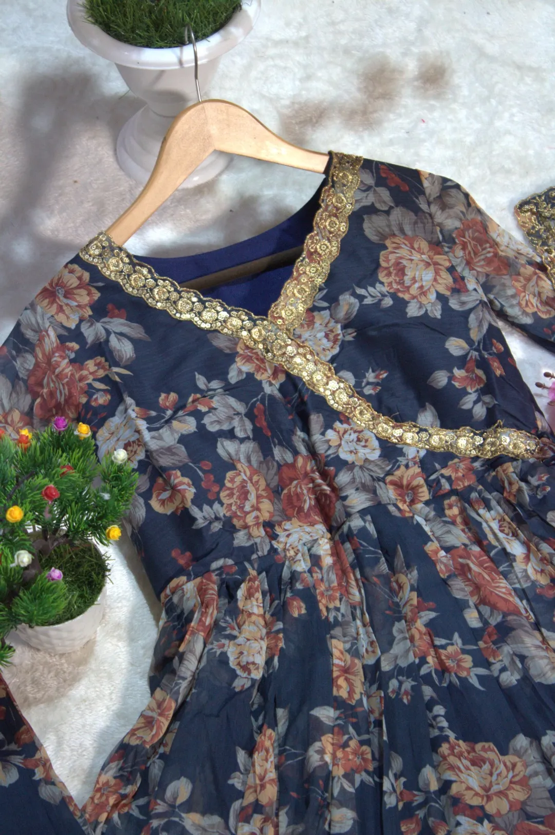 Floral Digital Printed Chiffon Kurti Palazzo Set with Zari Embroidery