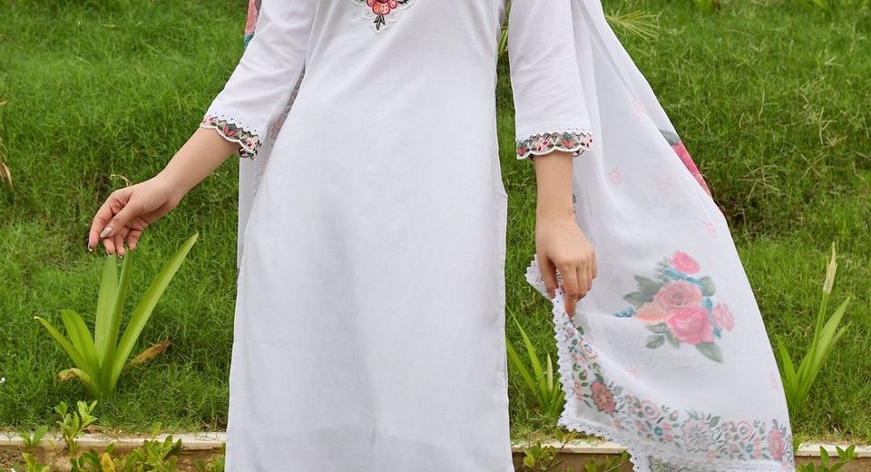 What to Check for Lining Quality in Kurtis, Suits and Lehengas Before You Buy