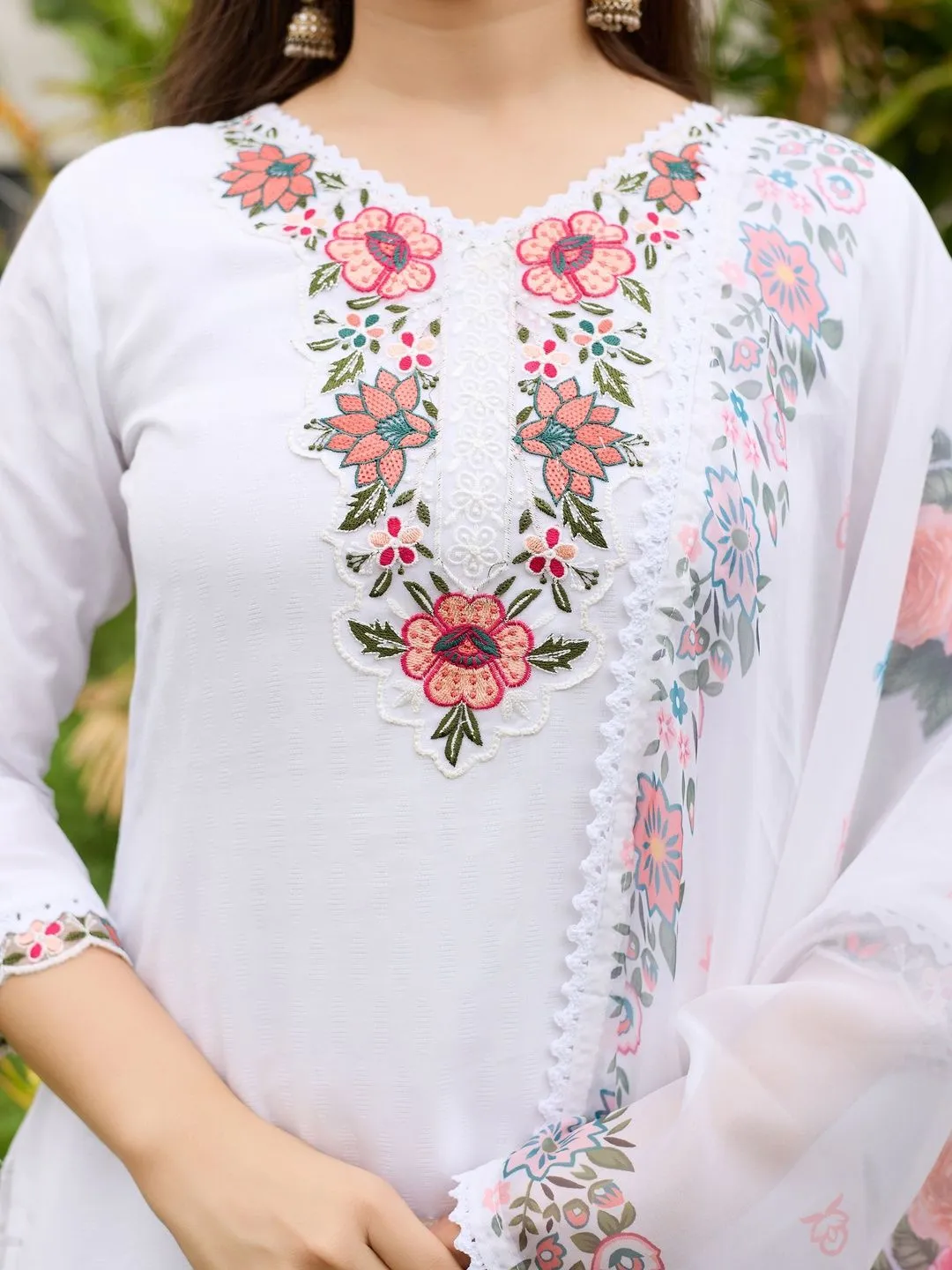 Embroidered Kurti Pant Set with Taby Dupatta