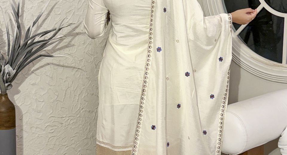 Who Invented Salwar Kameez? The Story Behind South Asia’s Everyday Classic