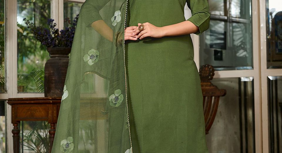 Shigmo Festival Outfit Ideas: Wear Goan Sarees, Suits and Traditional Styles with Ease