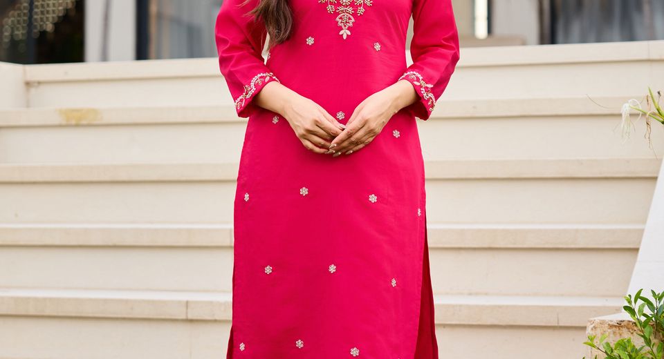 Mukaish Suit Sets Work When You Want Sparkle Without Dense Embellishment