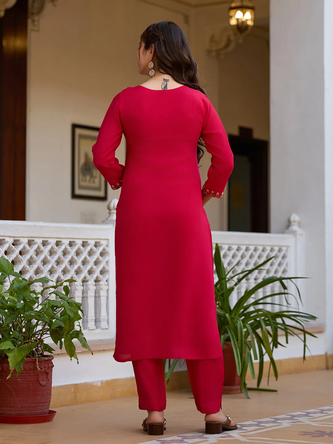 Cream Threadwork Viscose Chanderi Readymade Salwar Suit