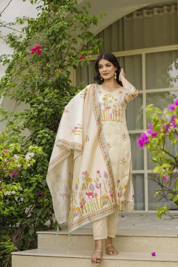 Cream Threadwork Salwar Suit