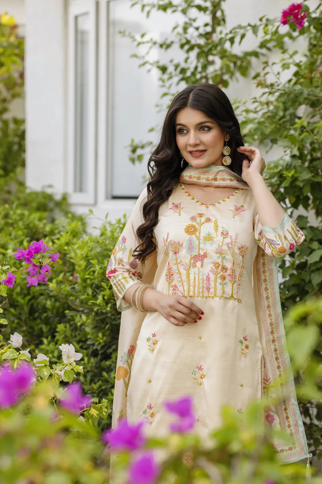 Cream Threadwork Salwar Suit