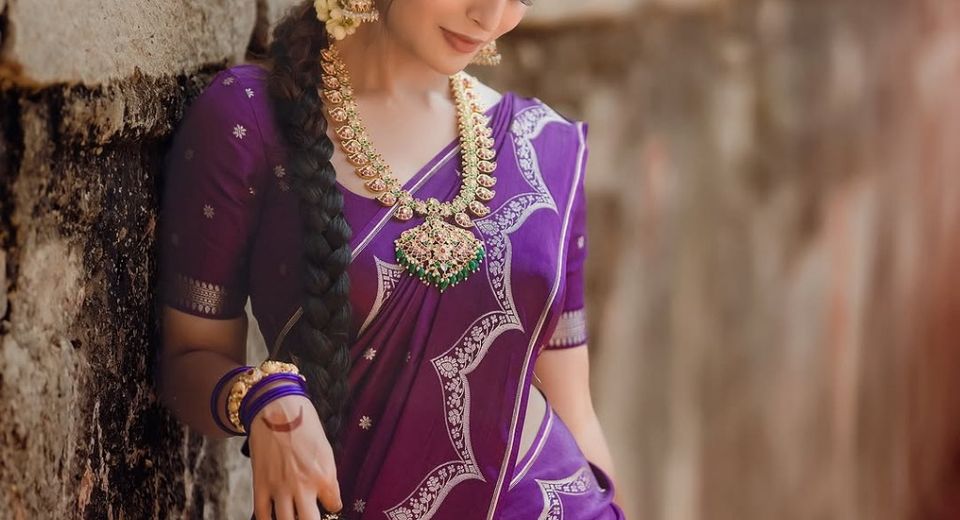 Best sarees for festivals: How to Choose Silk, Colour and Draping Style