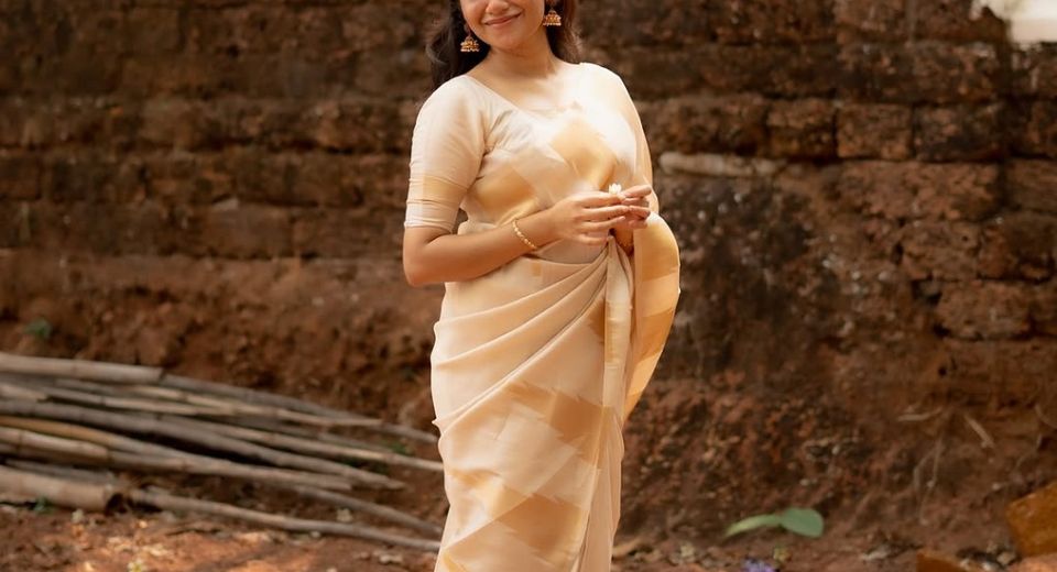 Best sarees for weddings: A Practical Guide to Fabric, Colour and Styling