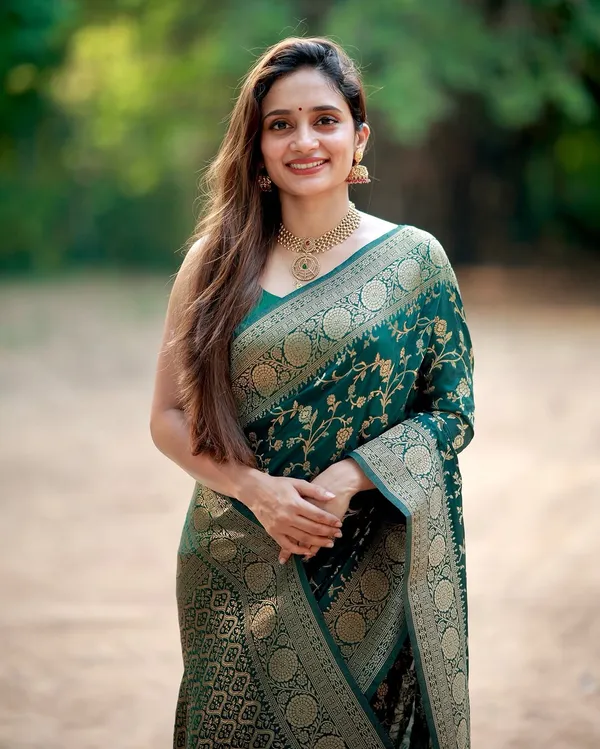 Green Banarasi Soft Silk Zari Weave Saree