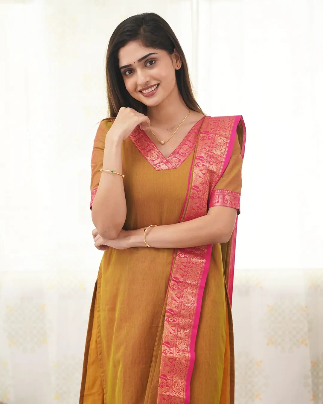 Kanchi Cotton Jacquard Woven Kurti Dupatta Set