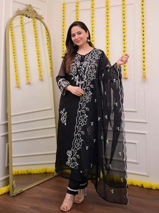 Black Georgette Embroidered Kurta Set for Women