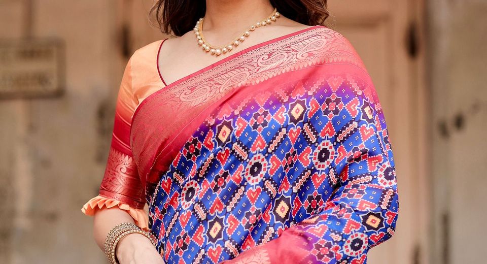 Karnataka Silk Sarees: How to Choose the Right Saree for Festivals