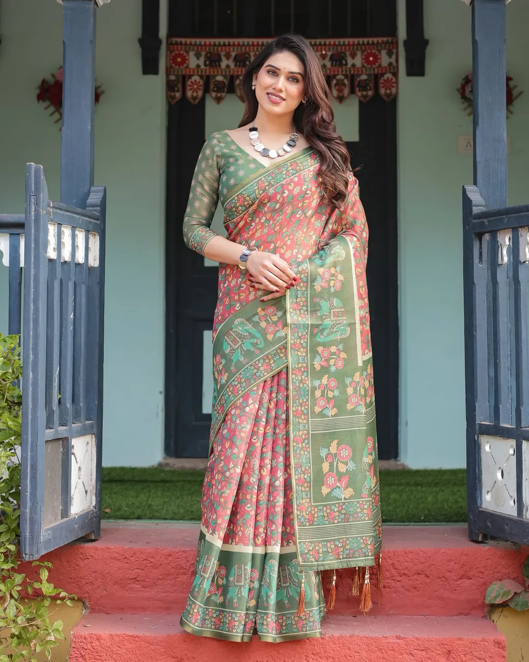 Green Pink Printed Handloom Saree With Blouse Piece