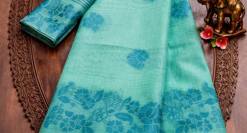 The Safest Saree Hem Length for a Monsoon Commute