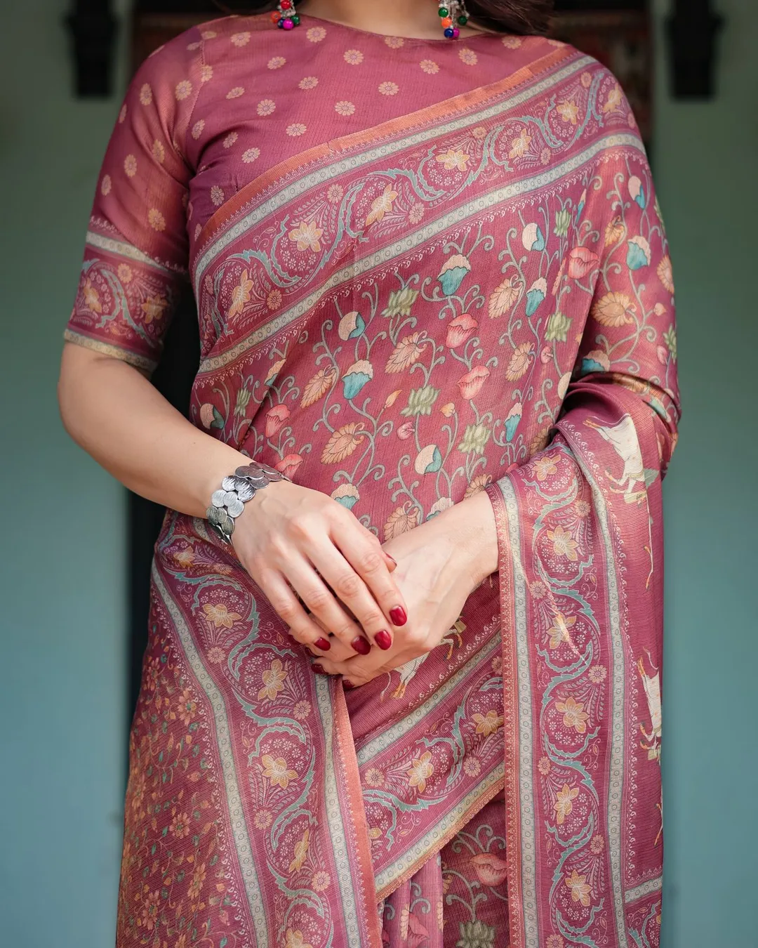 Dusty Rose Floral Handloom Saree with Heritage Pallu