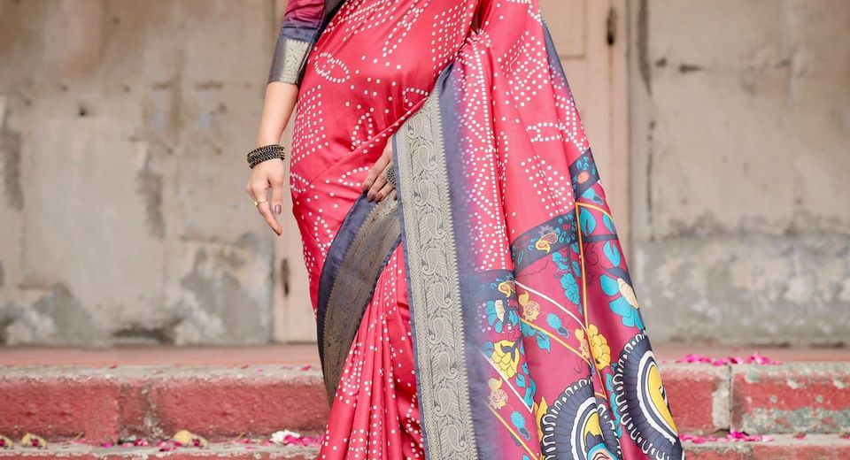 Why Some Saree Borders Shrink Differently From the Main Fabric