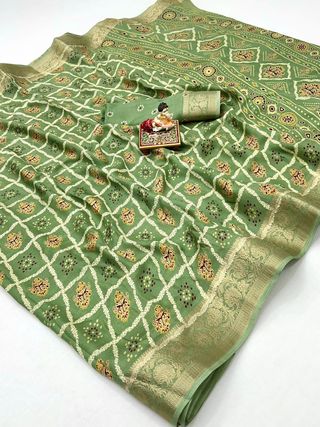Green Calcutta Moss Georgette Printed Saree With Zari Border