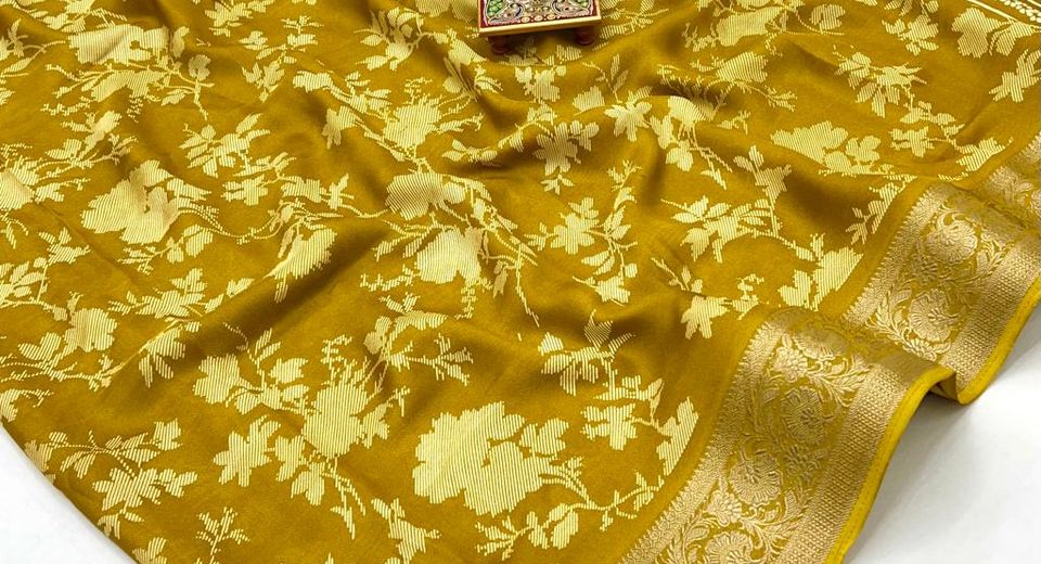 Gujarati Mameru Function Outfits Beyond Heavy Gharchola for Every Wedding Role