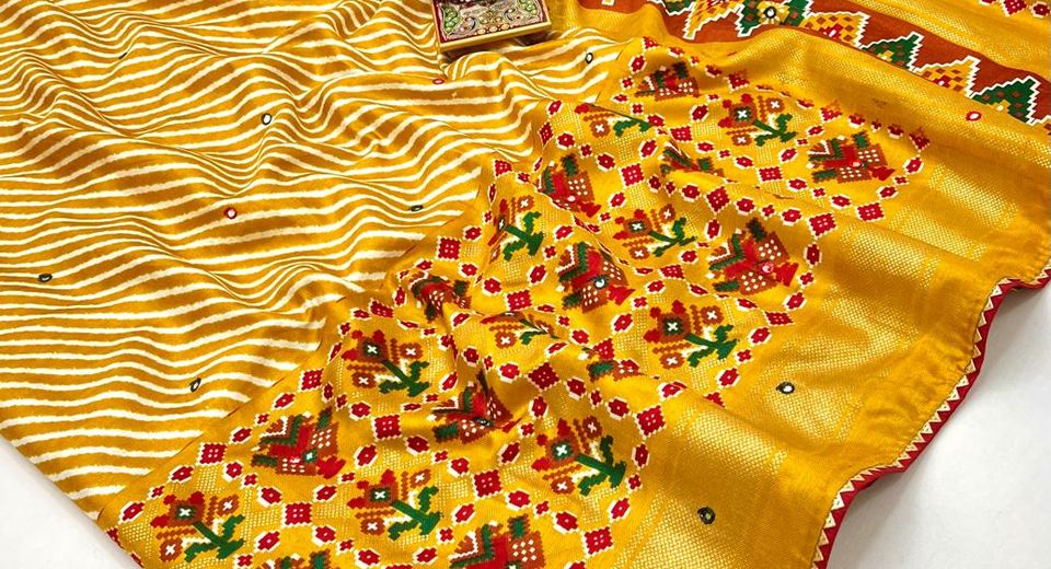 Traditional Madhya Pradesh Dress for Women: Sarees & Ethnic Wear with Regional Roots