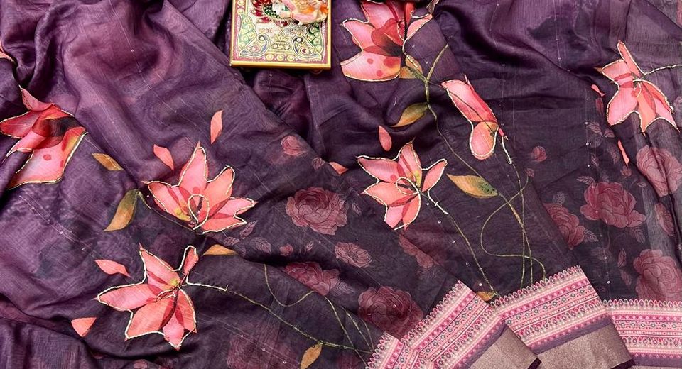 Kali Puja Fashion: Bengali Sarees & Festive Outfit Ideas for a Night of Devotion