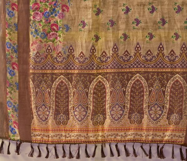 Golden Bloom Designer Printed Linen Cotton Saree With Blouse