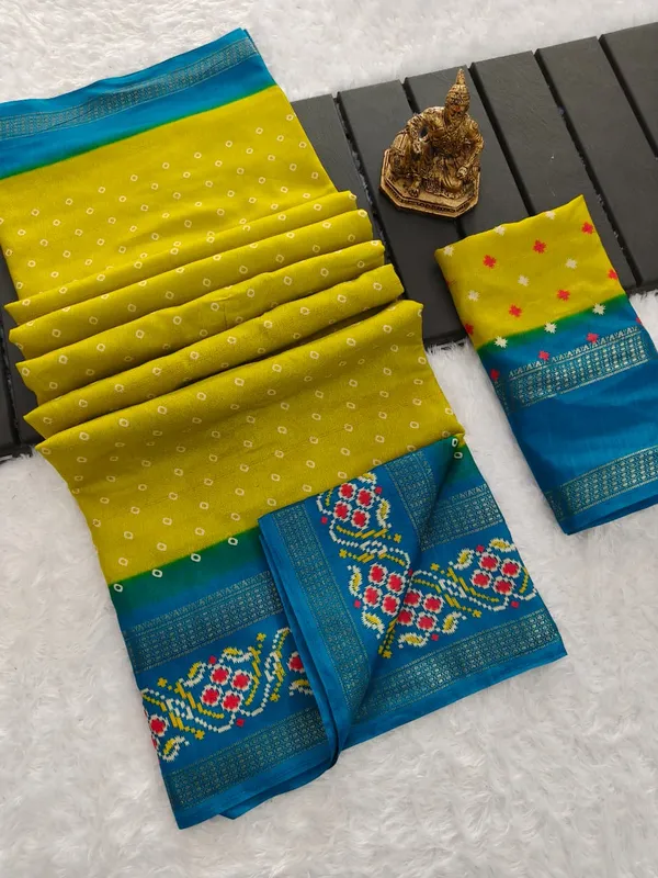 Yellow Bandhani Patola Print Saree with Zari Border Set