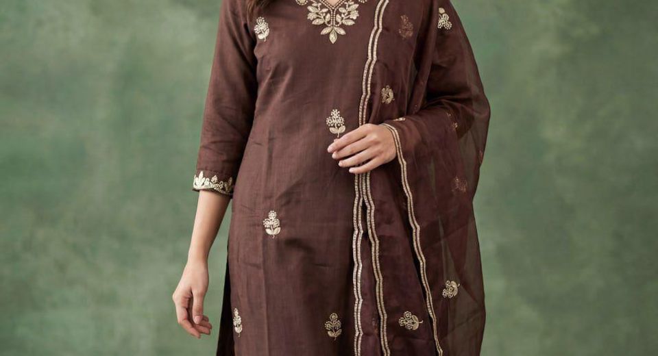 Bottoms Footwear and Lengths That Work With Jacket-style Kurtis