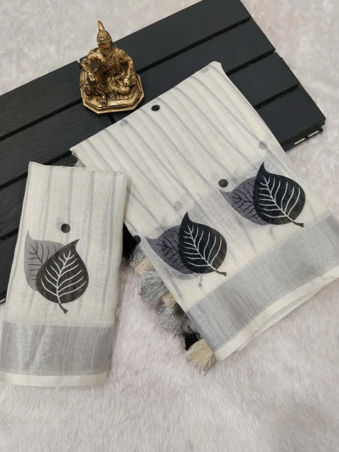 Designer Cream Linen Saree with Matching Blouse