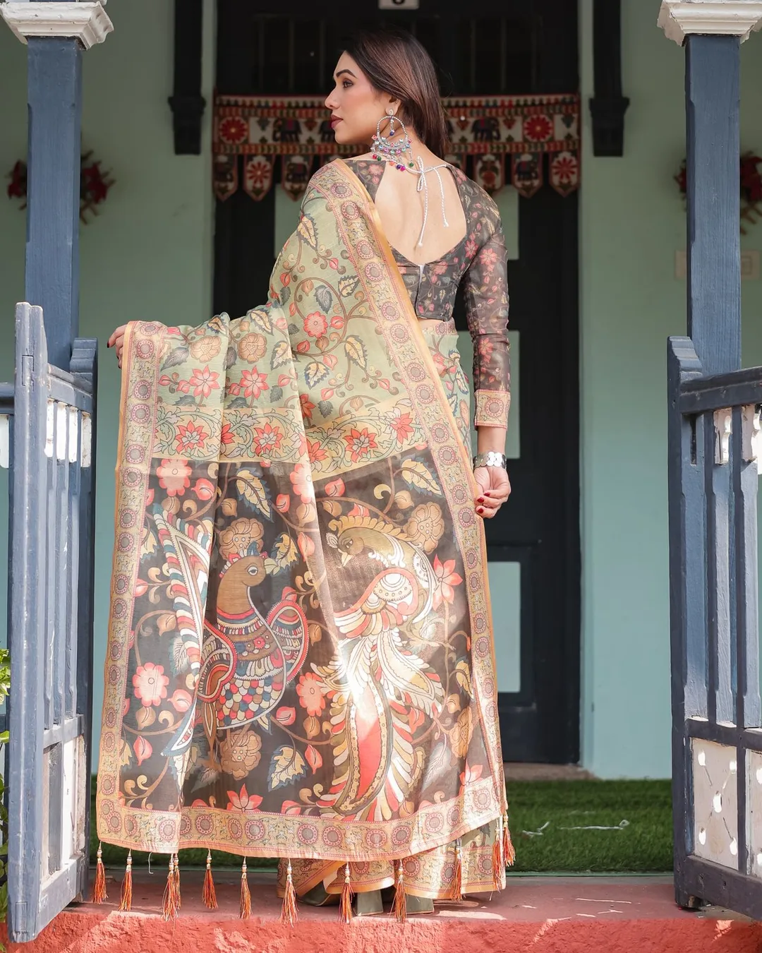 Royal Varnavi Olive Bloom Handloom Saree