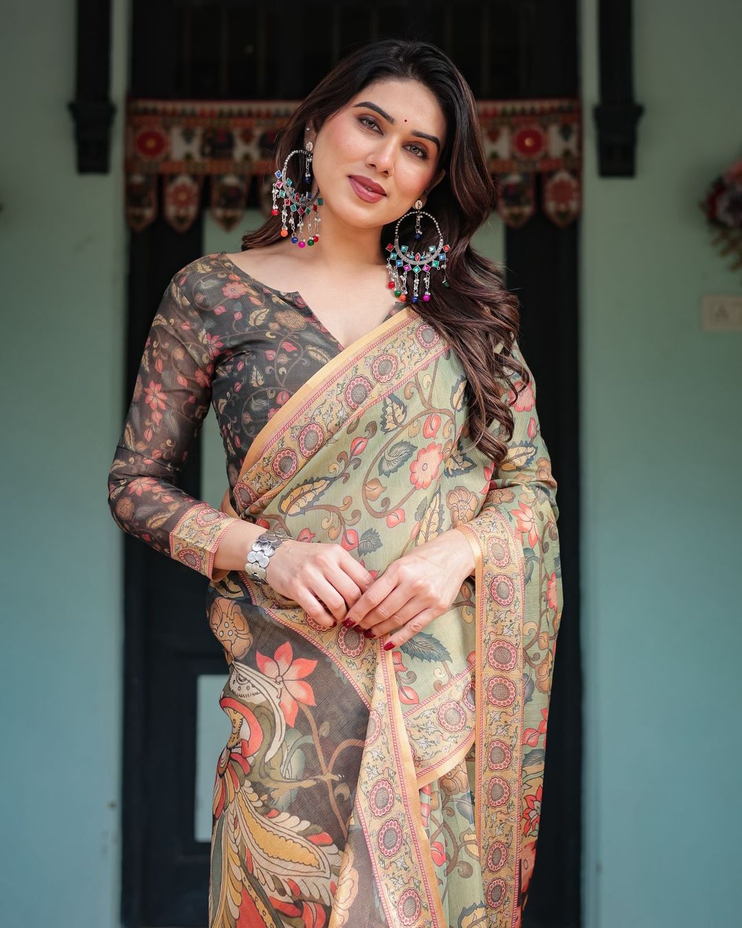 Royal Varnavi Olive Bloom Handloom Saree