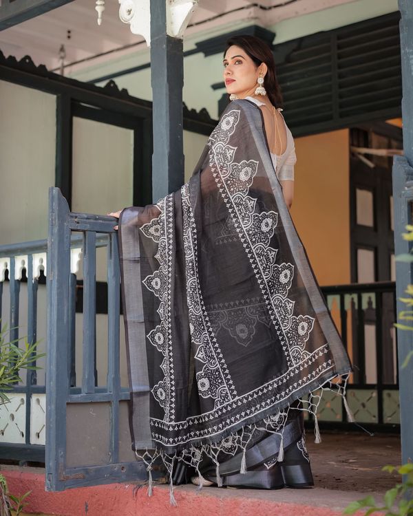 Black White Printed Linen Saree with Elegant Look