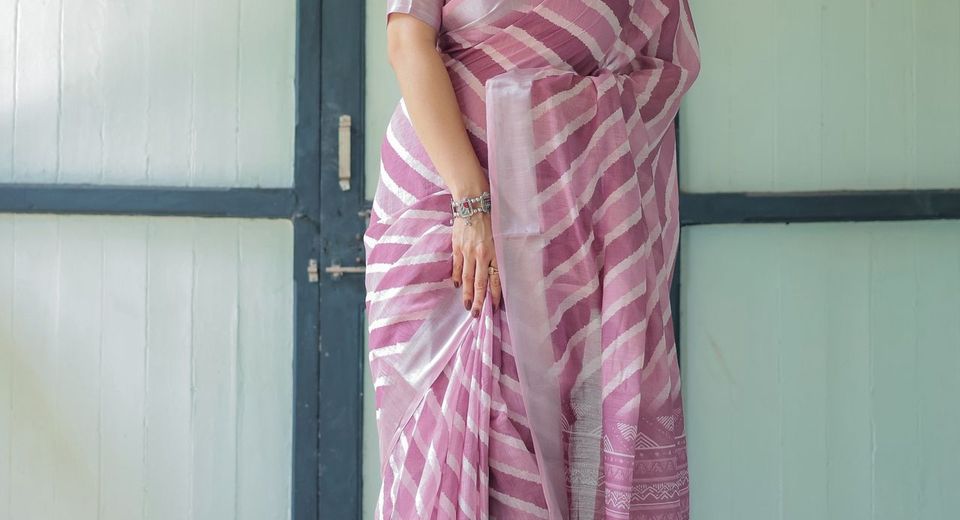 What Makes a Saree Comfortable for Long Office Hours?