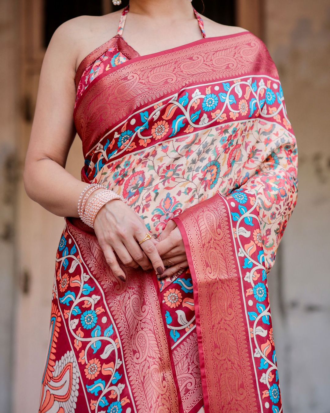 Red Beige Banarasi Silk Saree with Floral Pattern