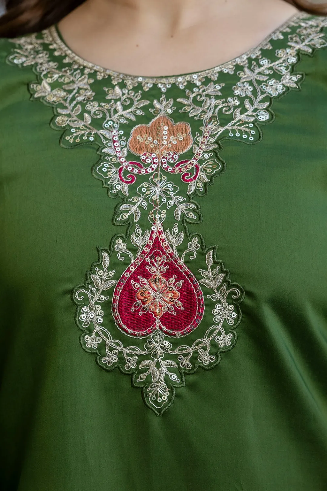 Green Chanderi Embroidered Kurta Pant Dupatta Set