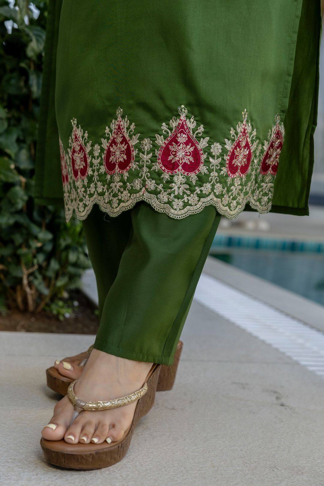Green Chanderi Embroidered Kurta Pant Dupatta Set