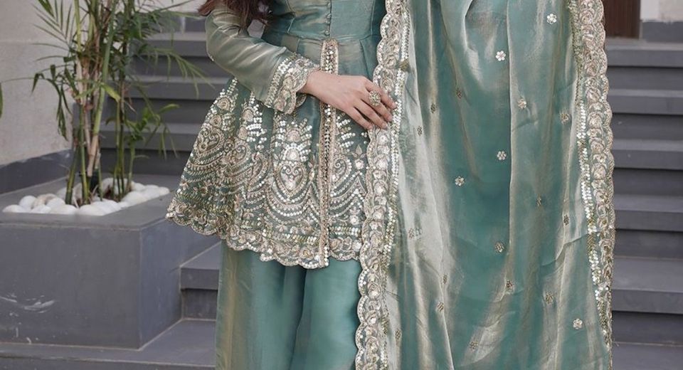 Garhwali Wedding Fashion: Sarees, Suits & Traditional Pahadi Looks for Every Ceremony