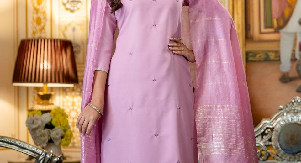 When Rayon Kurtis Work Well and What to Pair With Them