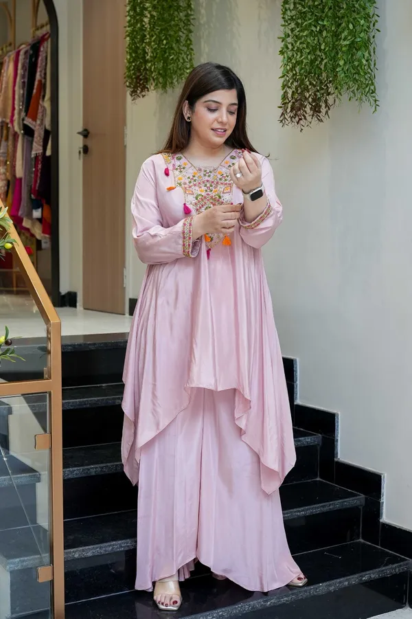 Pink Embroidered Kurta Pant Set in French Crepe