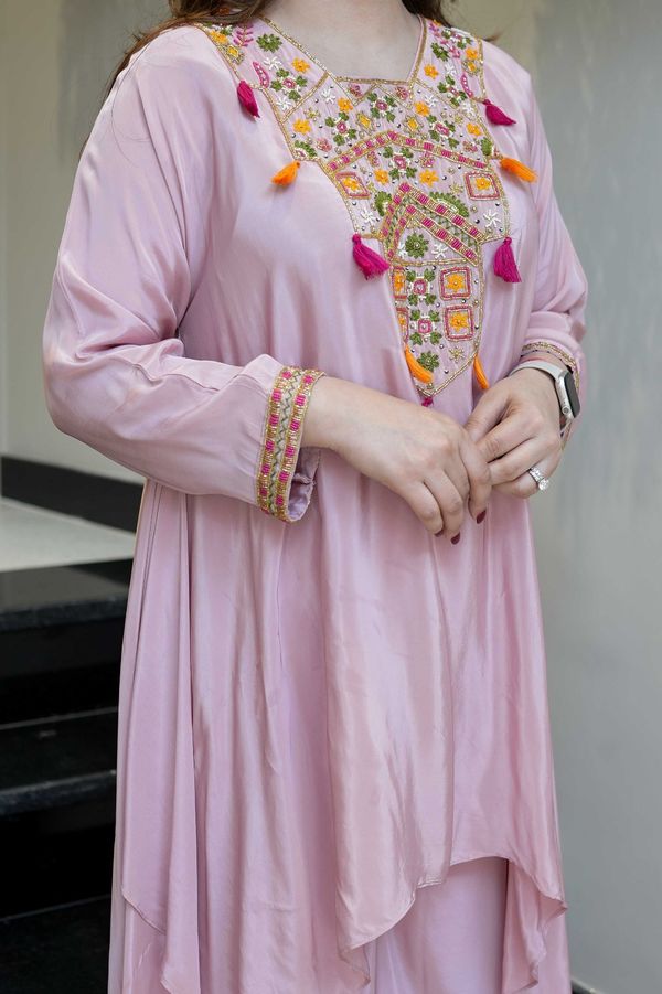 Pink Embroidered Kurta Pant Set in French Crepe