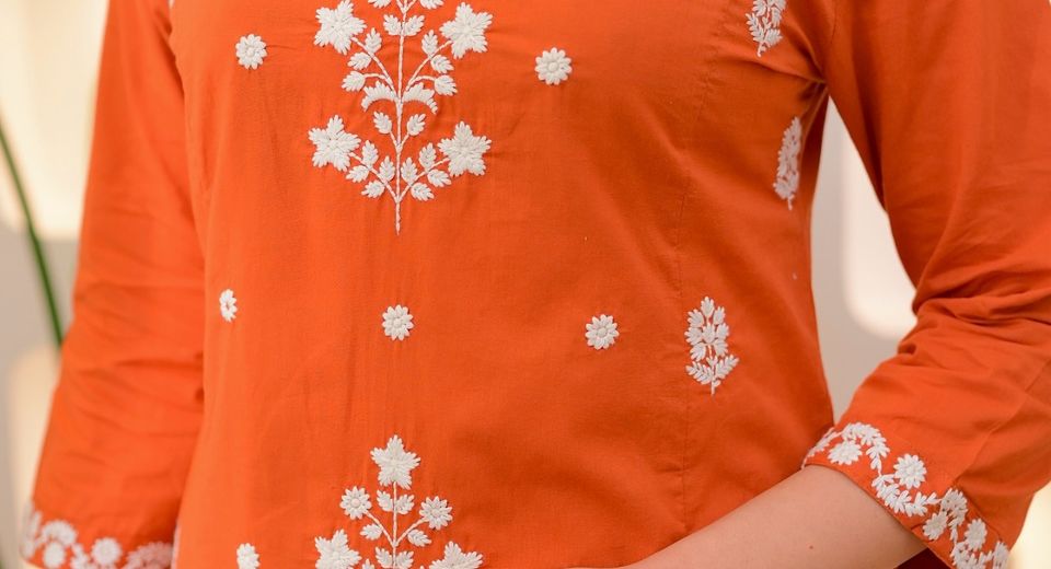 Shopping for Embroidered Kurtis Near Lucknows Craft Markets Without Guesswork
