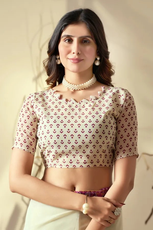 Elegant Cream Saree with Pink Geometric Print Pallu