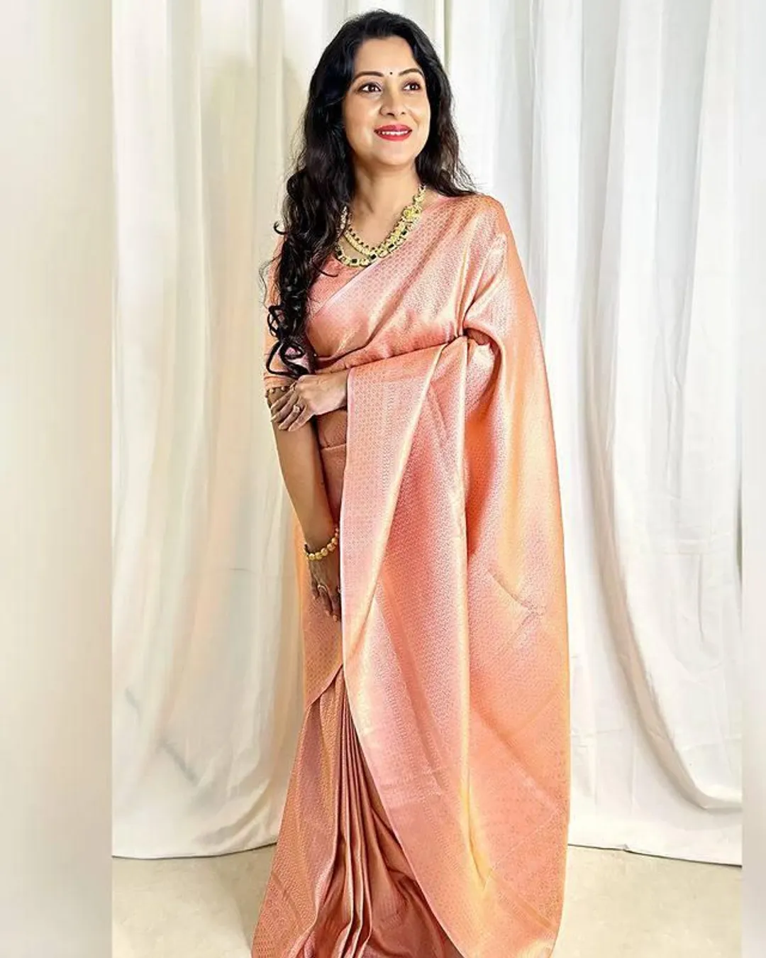 Brown Lichi Silk Saree with Rich Zari Weaving Pallu
