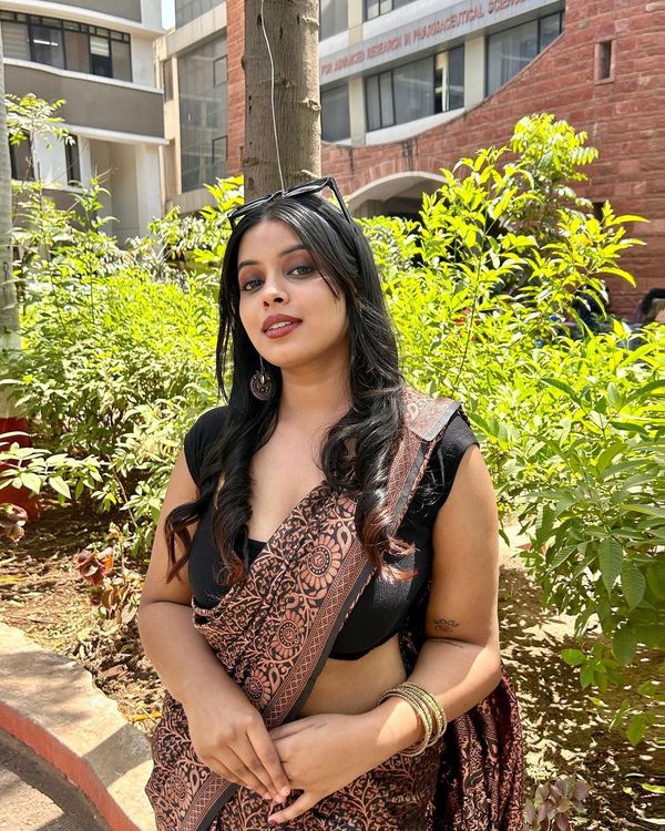 Black Copper Lichi Silk Saree with Rich Jacquard Work