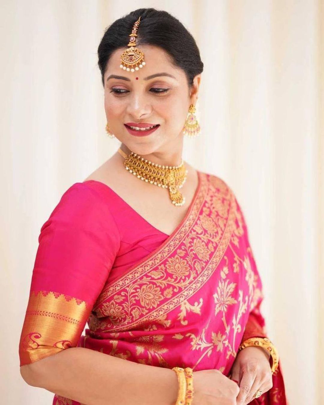 Rani Pink Banarasi Lichi Silk Saree with Zari Work