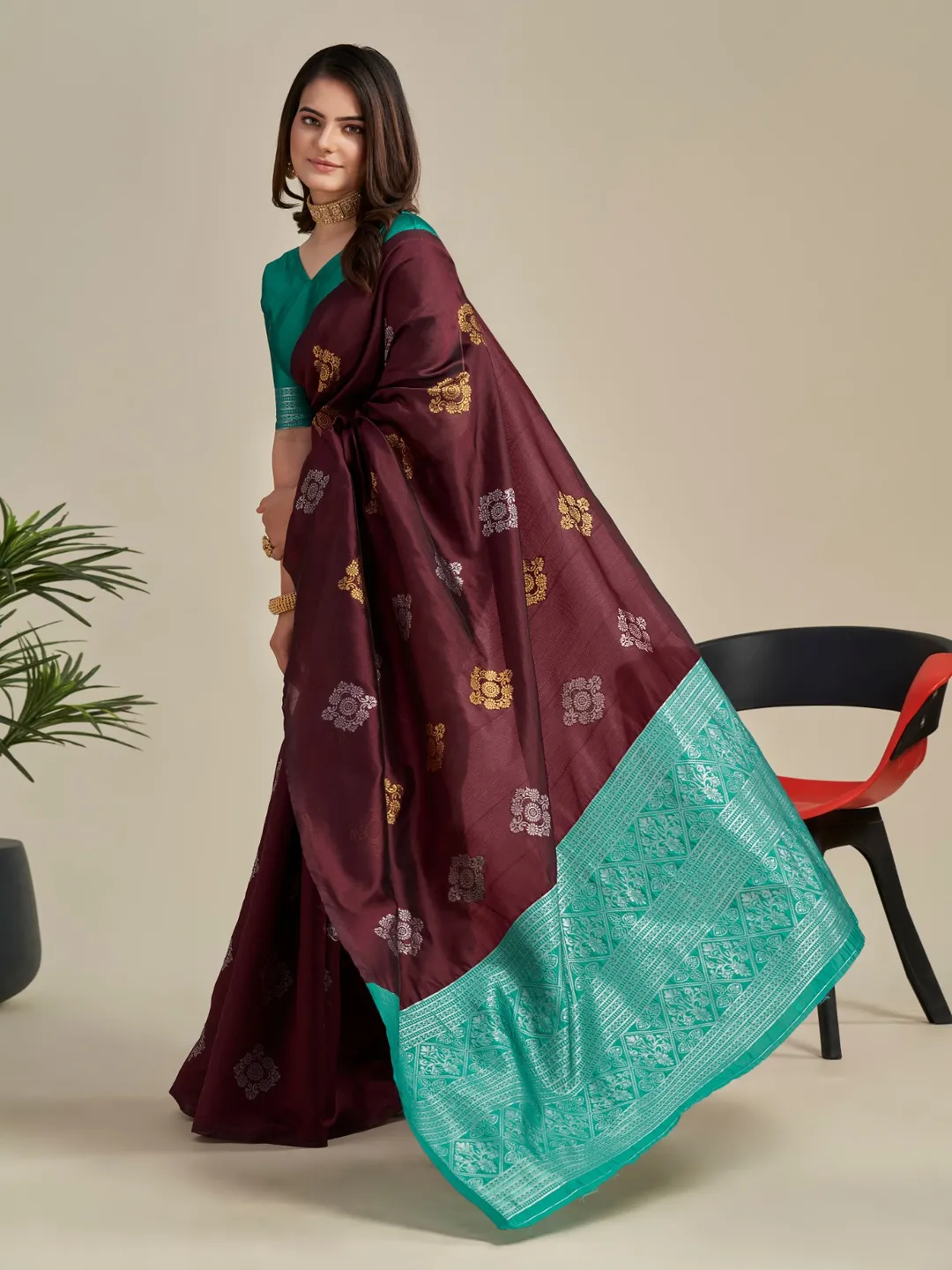 Elegant Maroon Soft Silk Saree with Green Jacquard Border