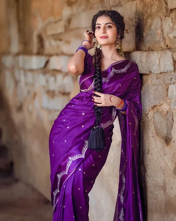 Classic Purple Banarasi Saree with Elegant Border Design