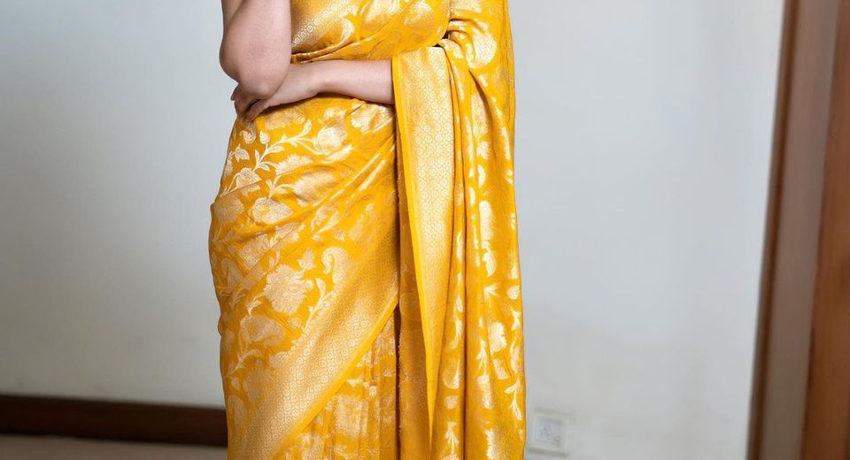 Saree Jewellery for an Afternoon Wedding in Harsh Sunlight Without the Glare
