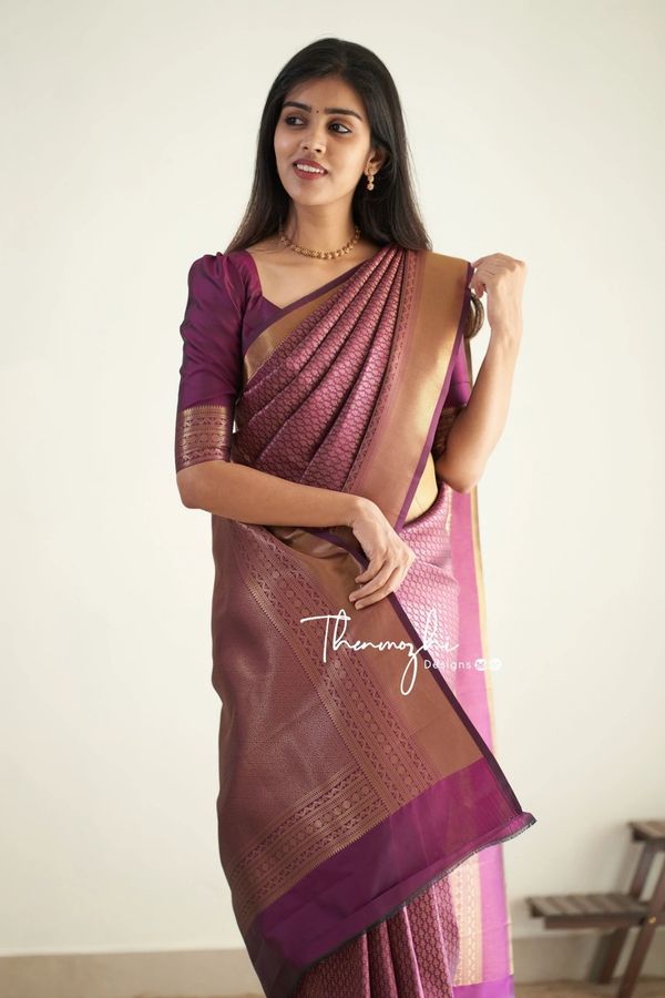 Elegant Mauve Banarasi Silk Saree with Regal Zari Detailing