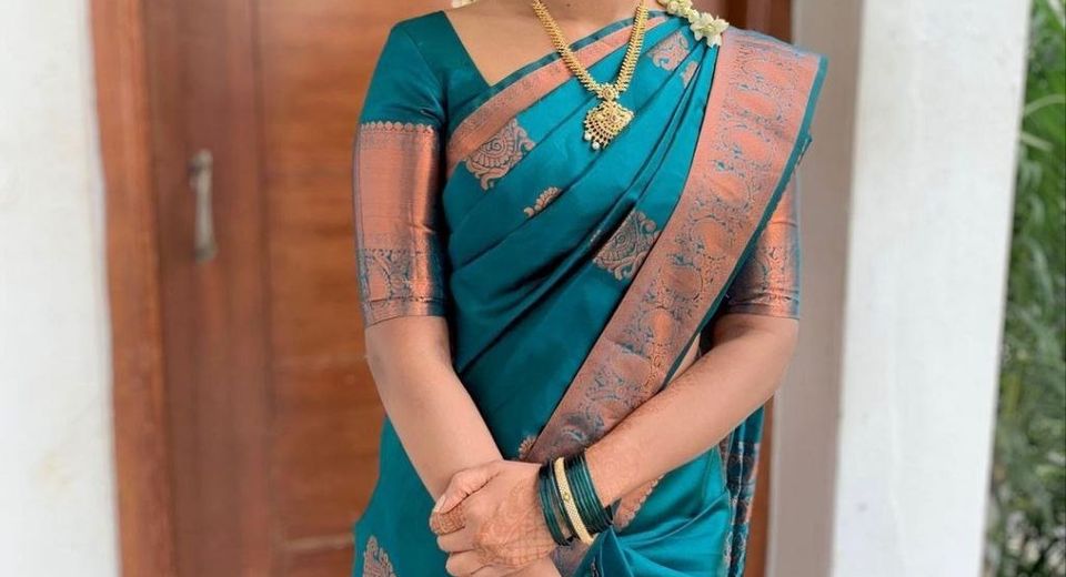Banarasi vs Chikankari: Saree & Suit Styles for Different Occasions