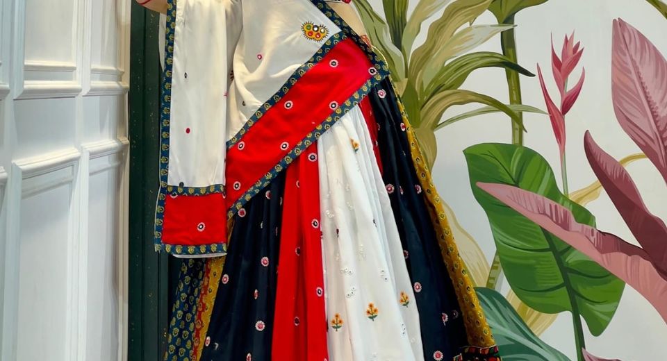Dussehra Fashion in Maharashtra: Nauvari Sarees & Lehengas for Festive Dressing